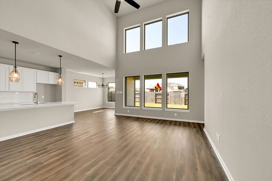 Spacious, unfurnished interior of a new home in Sunterra 50s, Katy (Image 23). Spacious, unfurnished interior of a new home in Sunterra 50s, Katy (Image 23).