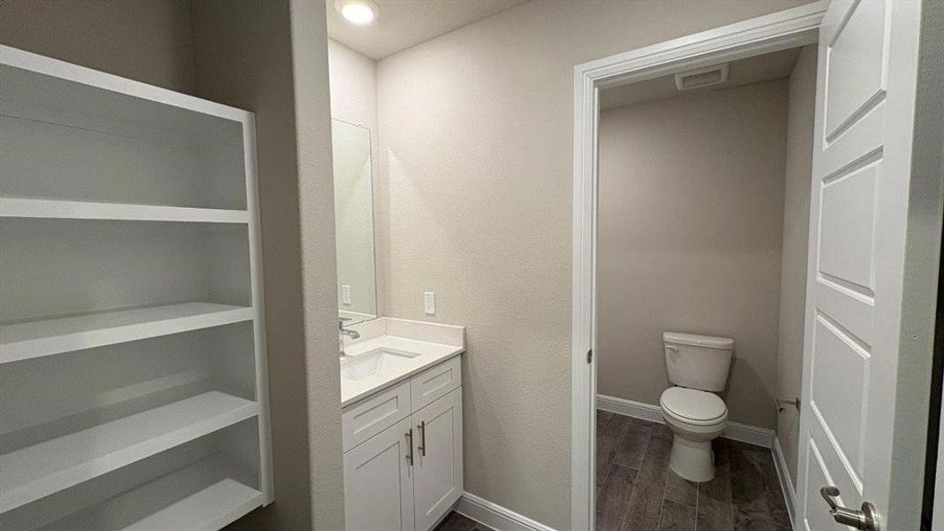 Furnished interior view inside a new home in Sandstone Estates, Granbury (Image 5).