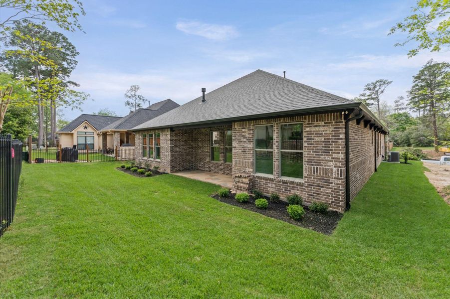 Exterior details and patio area of a home in , Montgomery (Image 24).