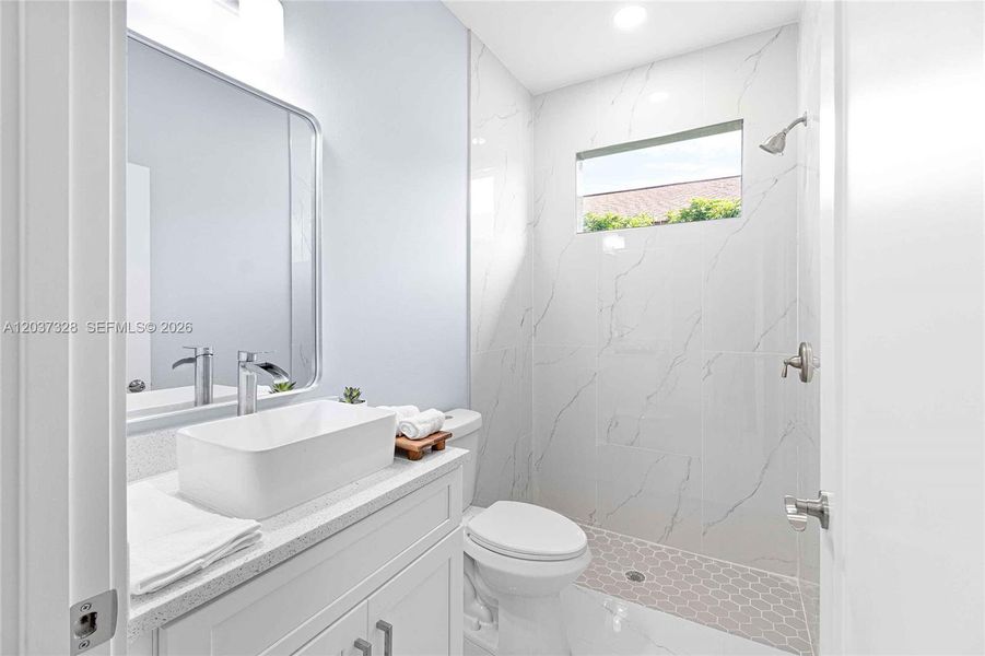 Furnished interior view inside a new home in , Lehigh Acres (Image 14).