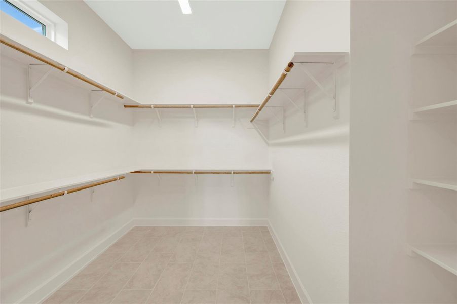 Spacious, unfurnished interior of a new home in Harvest Green - Reserve Collection, Richmond (Image 17).