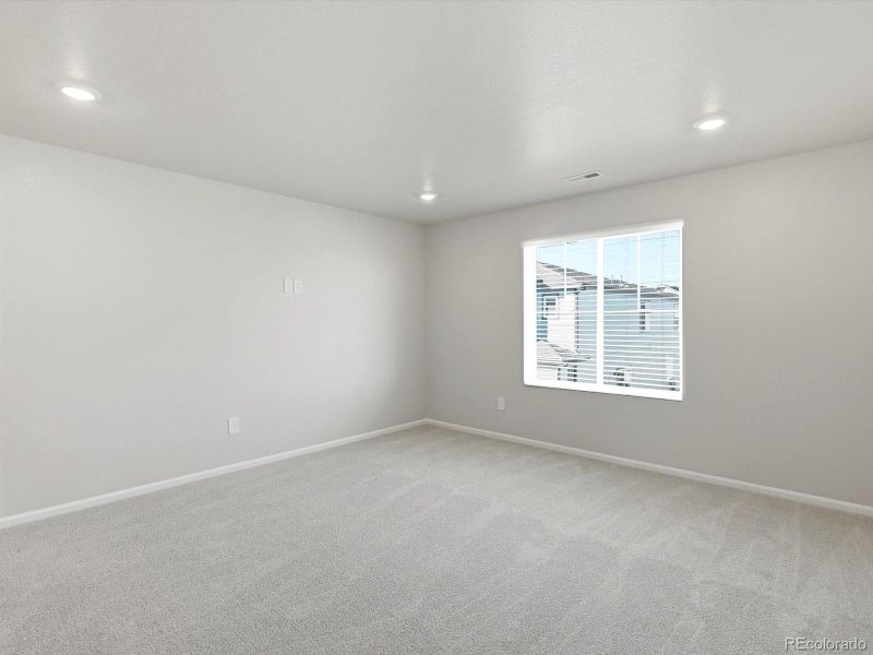 Spacious, unfurnished interior of a new home in , Thornton (Image 20).