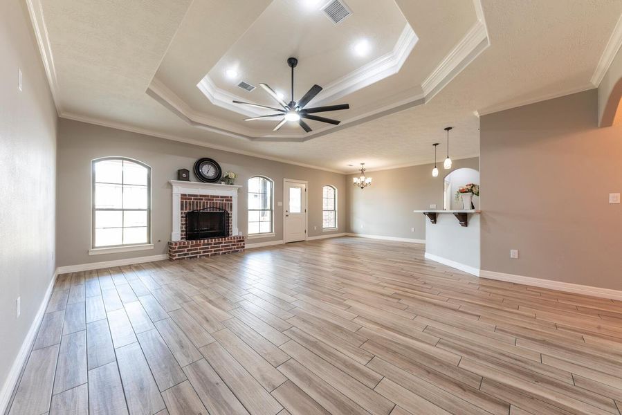 Spacious, unfurnished interior of a new home in , Beaumont (Image 20).
