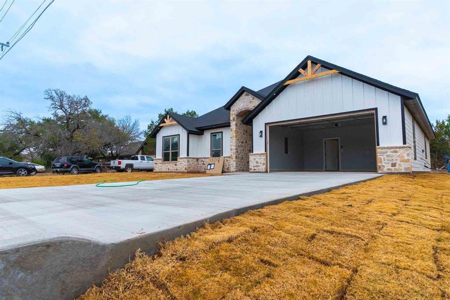 Image 34 of a home in .