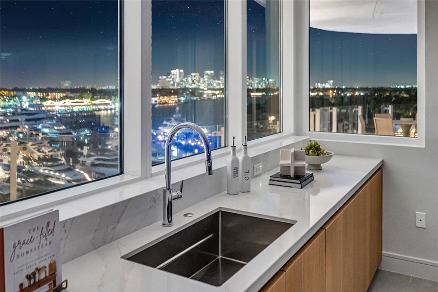 Furnished interior view inside a new home in , Fort Lauderdale (Image 71).