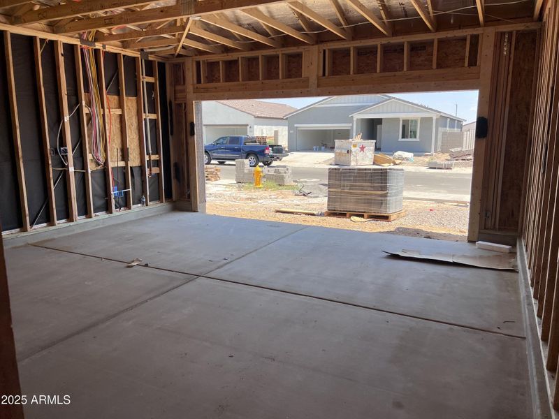 007 Garage 007 Garage