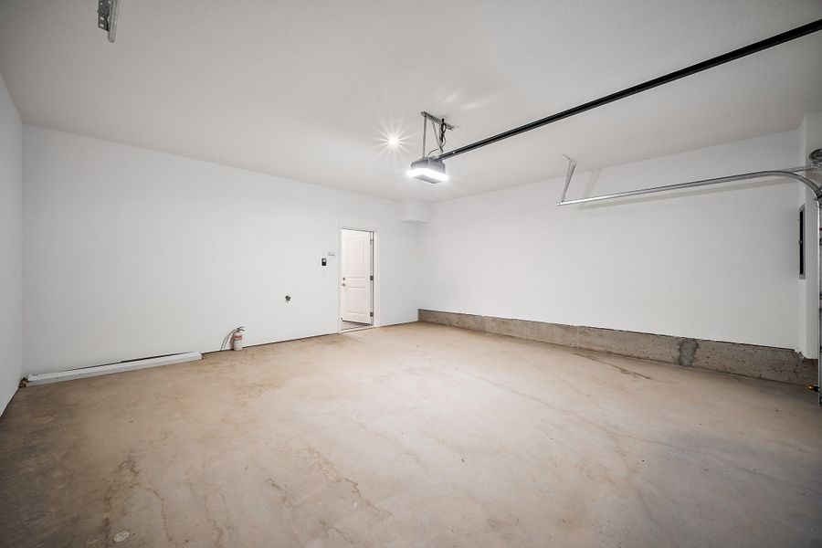 Spacious, unfurnished interior of a new home in The Commons at Victory Ridge, Colorado Springs (Image 30). Spacious, unfurnished interior of a new home in The Commons at Victory Ridge, Colorado Springs (Image 30).
