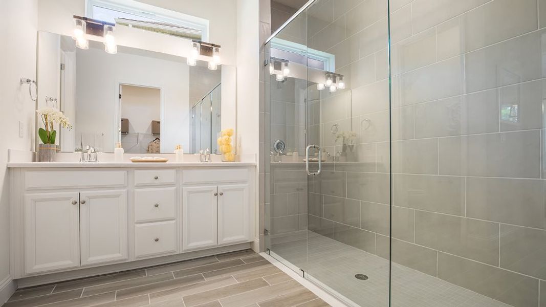 Barton owner's suite bathroom