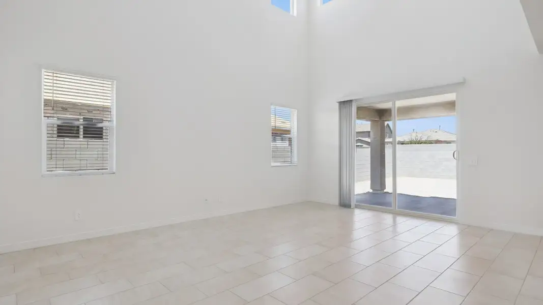 Spacious, unfurnished interior of a new home in El Cidro, Goodyear (Image 21).