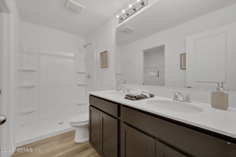 Furnished interior view inside a new home in , Jacksonville (Image 9).