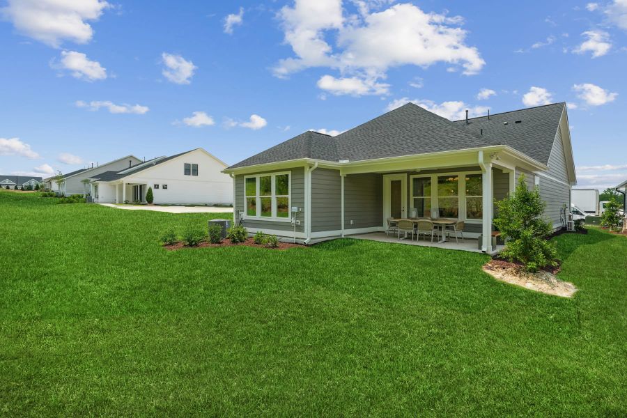 Representative exterior details of a home built from the Oak Haven by Tri Pointe Homes in Altis At Serenity, Fuquay Varina (Image 4).