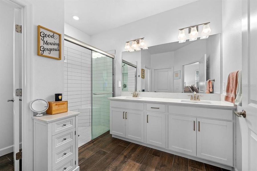 Furnished interior view inside a new home in Angeline Active Adult, Land O' Lakes (Image 6). Furnished interior view inside a new home in Angeline Active Adult, Land O' Lakes (Image 6).