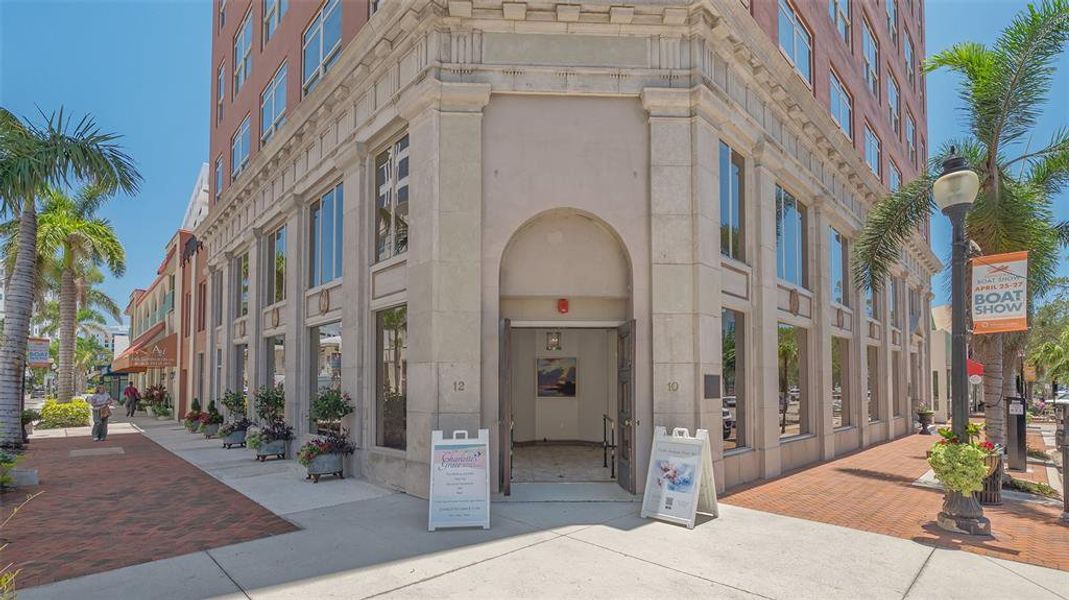 Front exterior of a new home in , Sarasota, FL, highlighting curb appeal (Image 30).