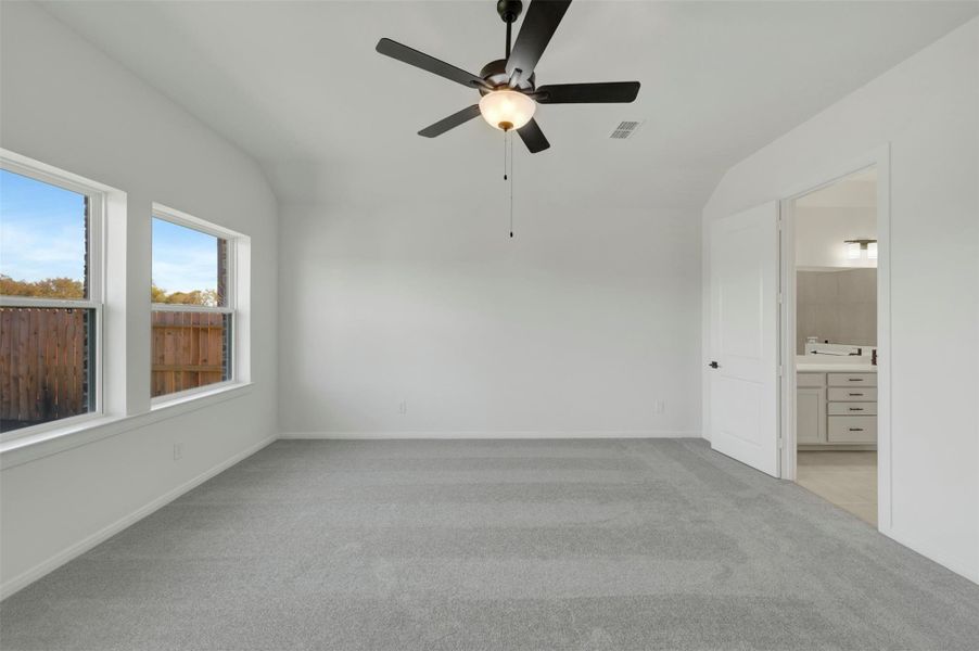 Spacious, unfurnished interior of a new home in Oakwood Estates, Waller (Image 23). Spacious, unfurnished interior of a new home in Oakwood Estates, Waller (Image 23).