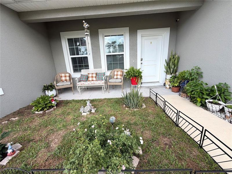 Exterior details and patio area of a home in , Ocala (Image 17).