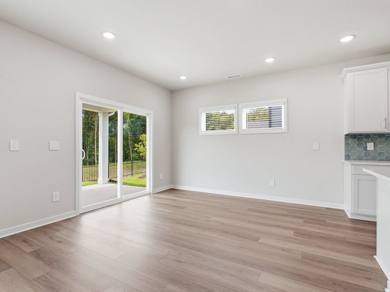 Spacious, unfurnished interior of a new home in Avalon Place - Signature Series, Durham (Image 10).