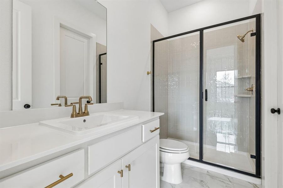 Friends and family will feel right at home in any of the beautifully finished guest baths this dream home has to offer!