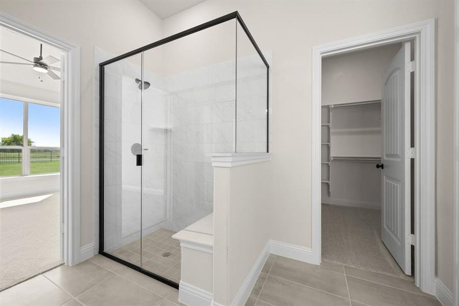 28_387 Paddle Boat- Primary Suite-6