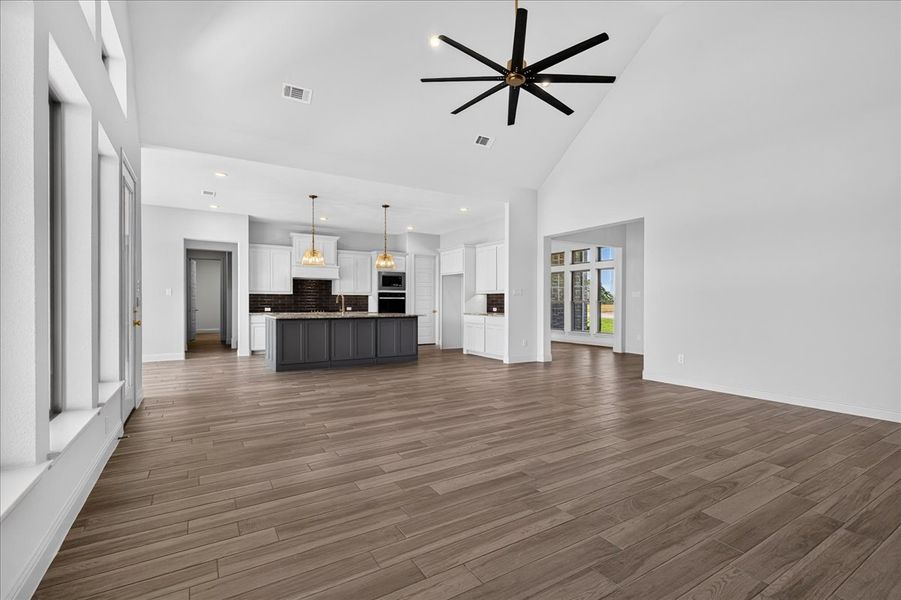 Spacious, unfurnished interior of a new home in Brock Heights, Brock (Image 30).
