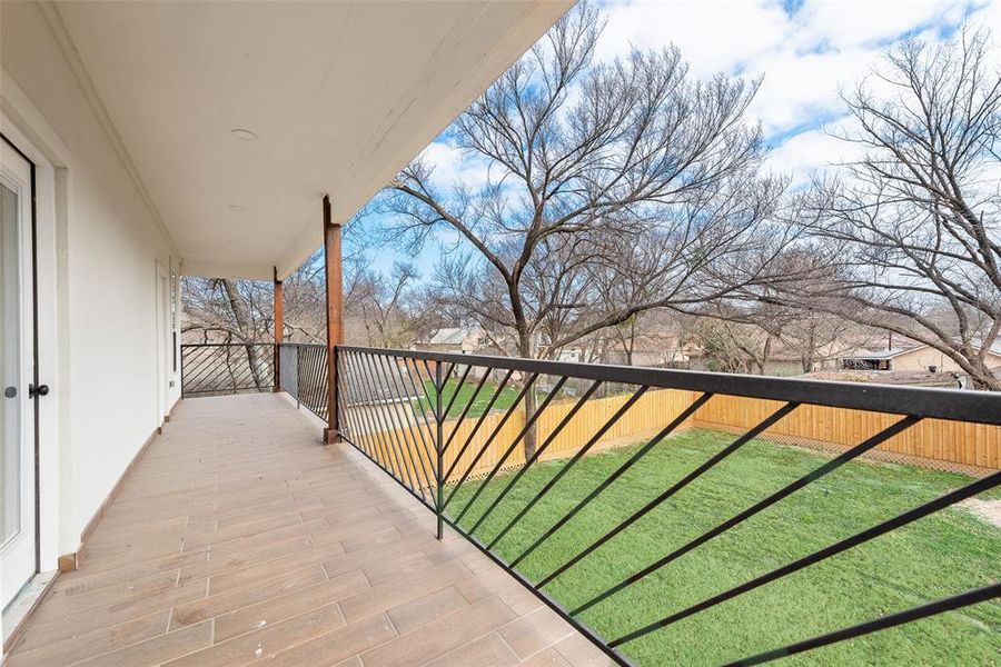 Exterior details and patio area of a home in , Dallas (Image 19).