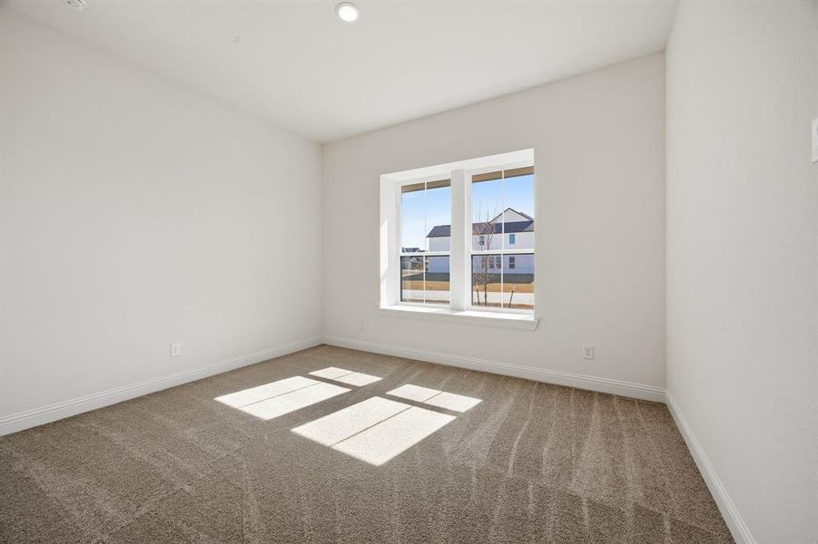 Spacious, unfurnished interior of a new home in Highland Crossing, Celina (Image 16).
