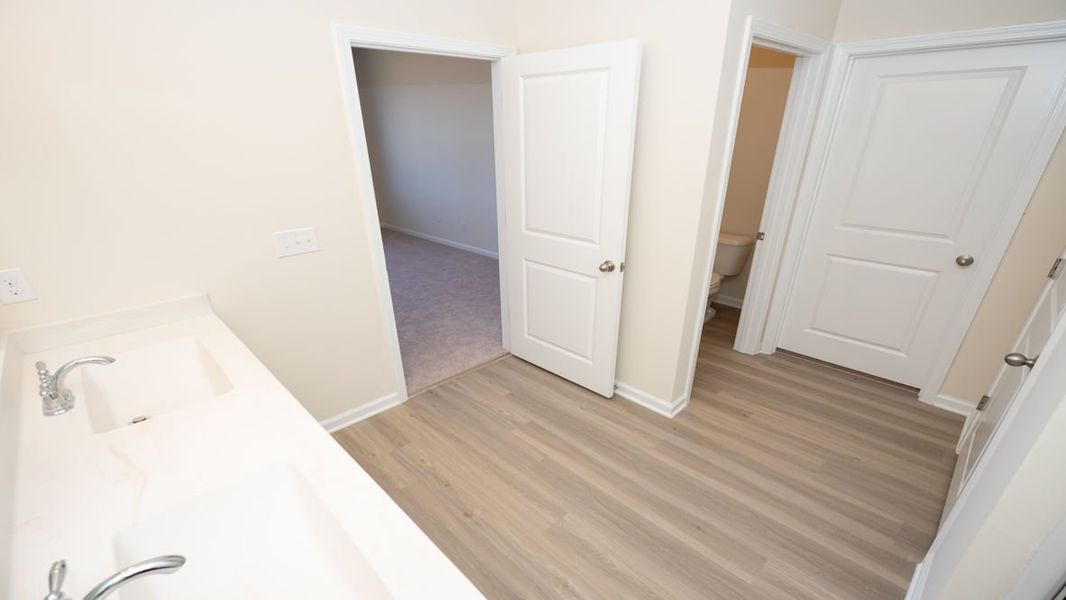Representative unfurnished interior of a home built from the CALI by D.R. Horton in Island Green, Myrtle Beach (Image 38).