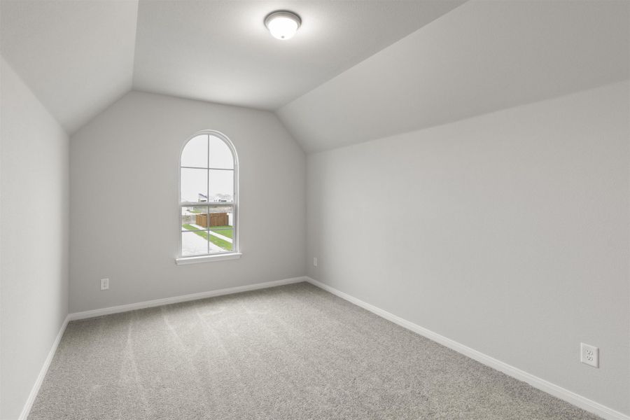 Spacious, unfurnished interior of a new home in Keeneland, Aubrey (Image 37).