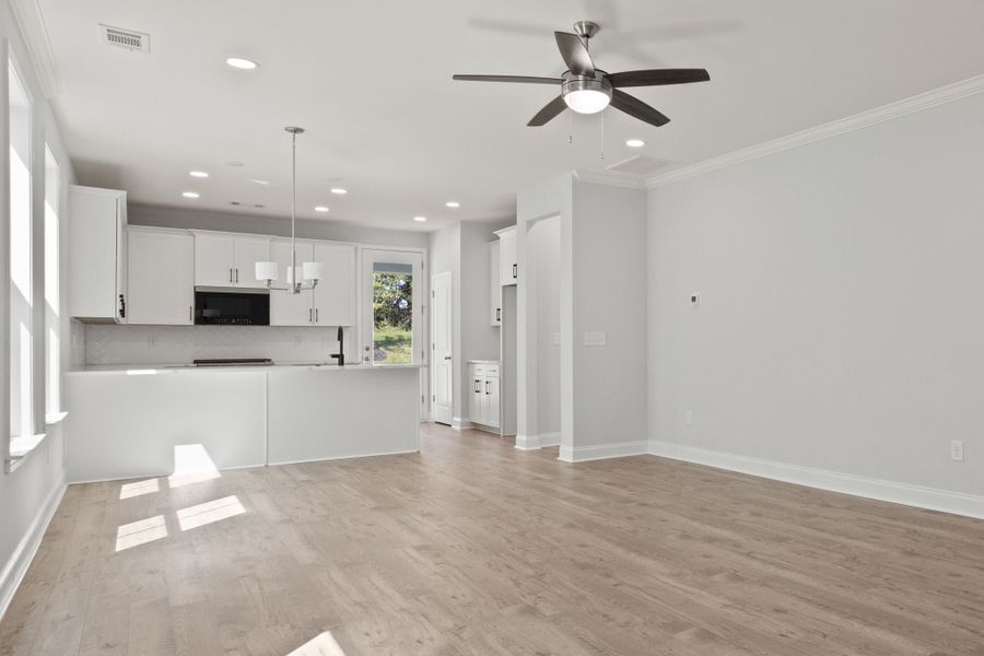 1,906sf New Home in Simpsonville, SC. - Slide 10 1,906sf New Home in Simpsonville, SC. - Slide 10