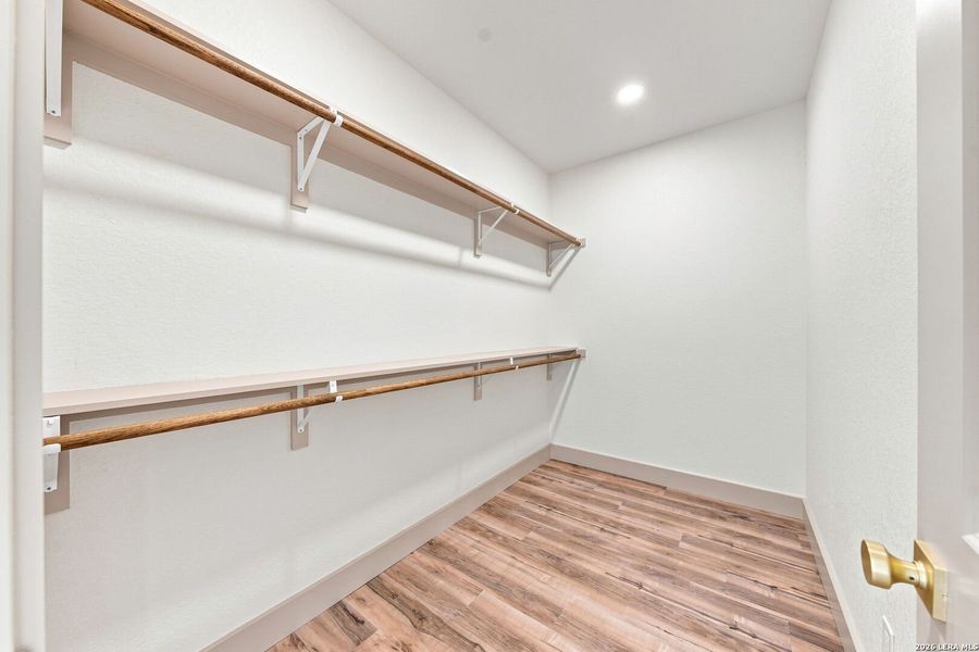 Spacious, unfurnished interior of a new home in , Kerrville (Image 29).