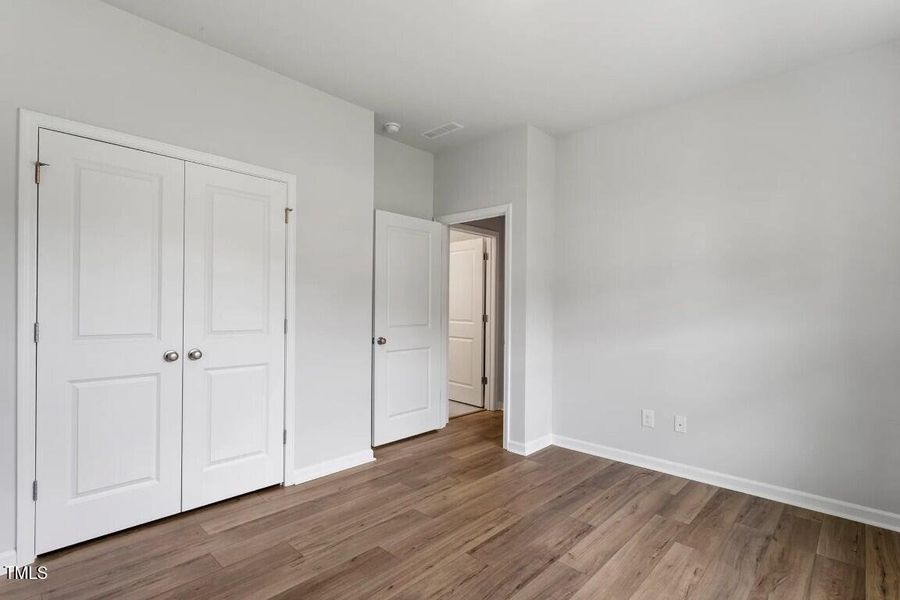 135 Cordoba Dr Photos-2 (Medium)