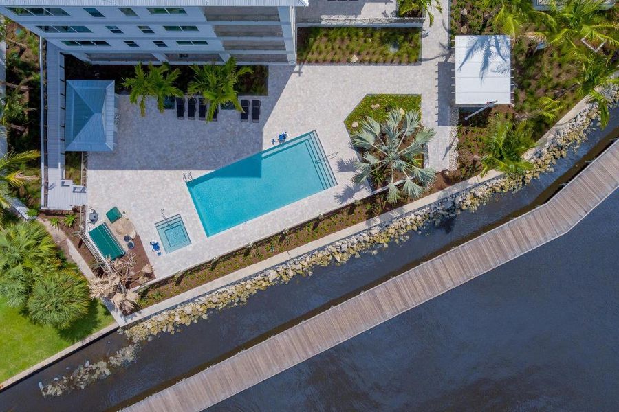 41 SW Seminole Street 305 31