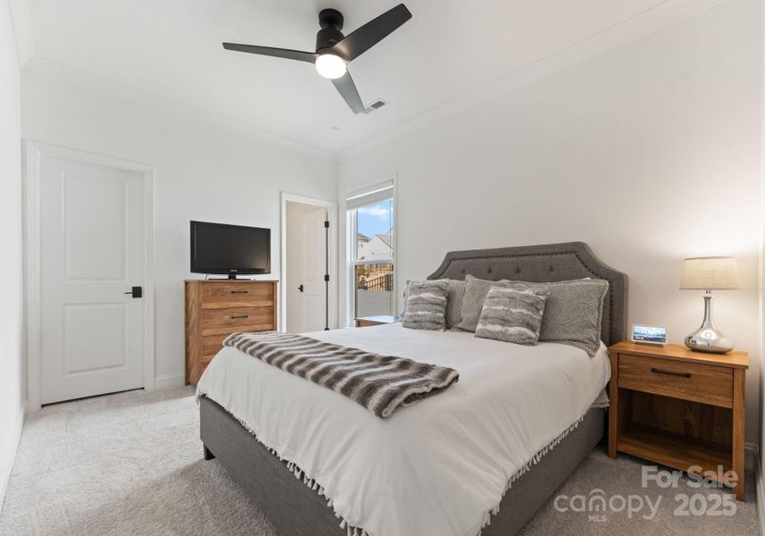 Main Level Bedroom with Ensuite Main Level Bedroom with Ensuite