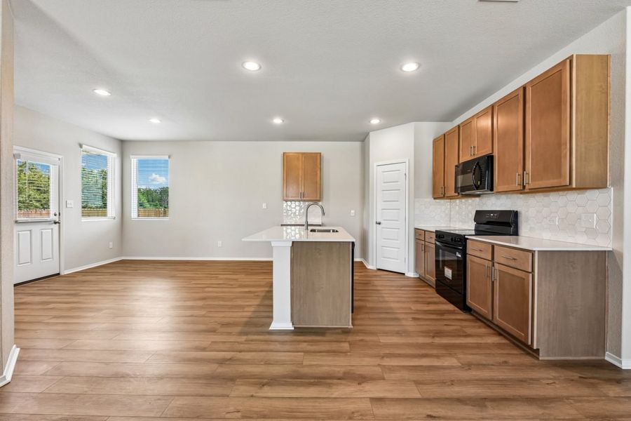 Furnished interior view inside a new home in Edgebrooke, Pflugerville (Image 6).
