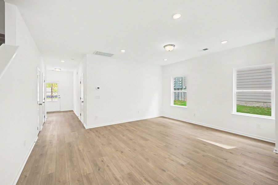 Spacious, unfurnished interior of a new home in Ironhorse, Dickson (Image 13).