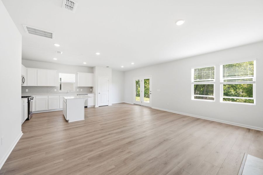 Spacious, unfurnished interior of a new home in Grand Arbor, Blythewood (Image 13). Spacious, unfurnished interior of a new home in Grand Arbor, Blythewood (Image 13).