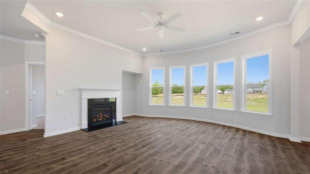 Spacious, unfurnished interior of a new home in Water Oak Estates, Lawrenceville (Image 22).