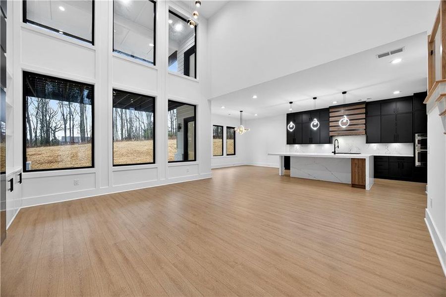 Spacious, unfurnished interior of a new home in , Auburn (Image 19).