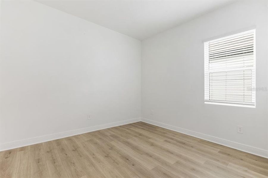 Spacious, unfurnished interior of a new home in Palmera at Wellen Park, Venice (Image 9).