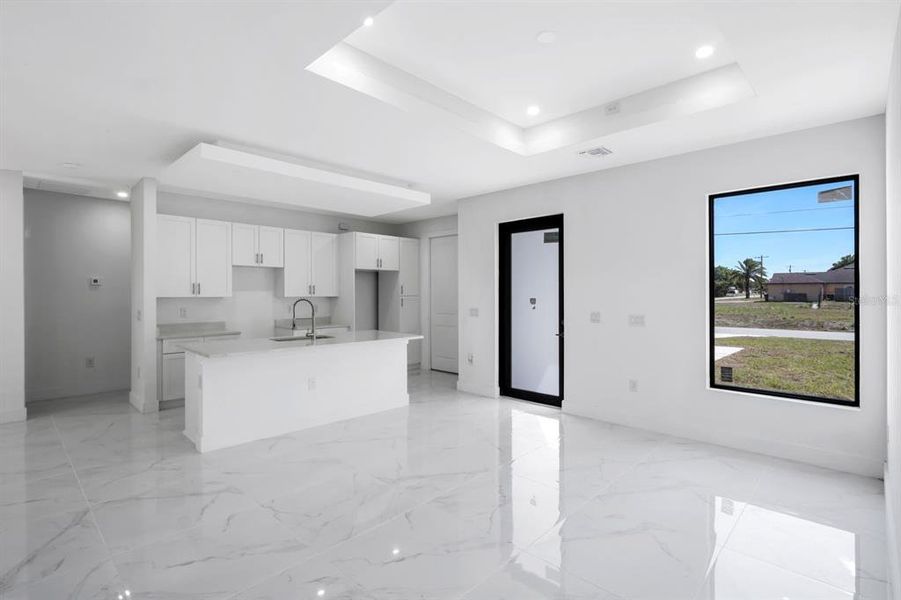 Spacious, unfurnished interior of a new home in , Lehigh Acres (Image 25).