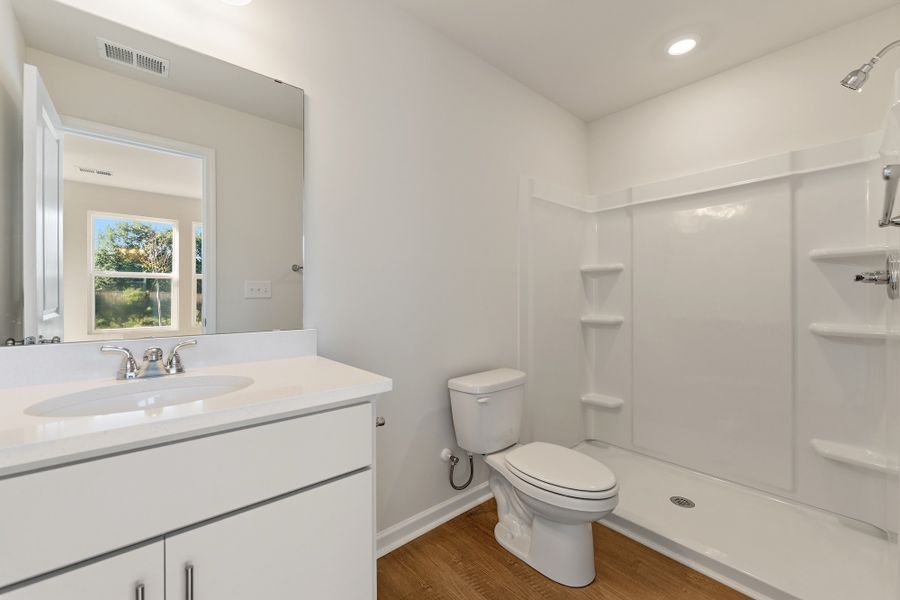 Furnished interior view inside a new home in Evergreen, Spartanburg (Image 7).