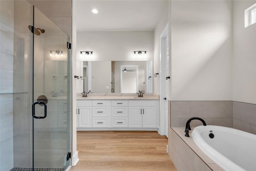 Furnished interior view inside a new home in , Bertram (Image 13).