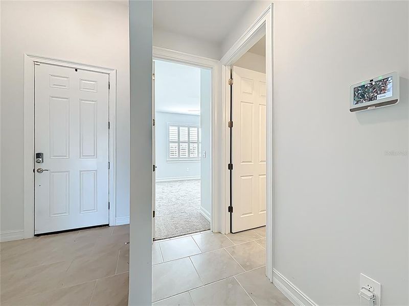 Spacious, unfurnished interior of a new home in , Port Charlotte (Image 41).