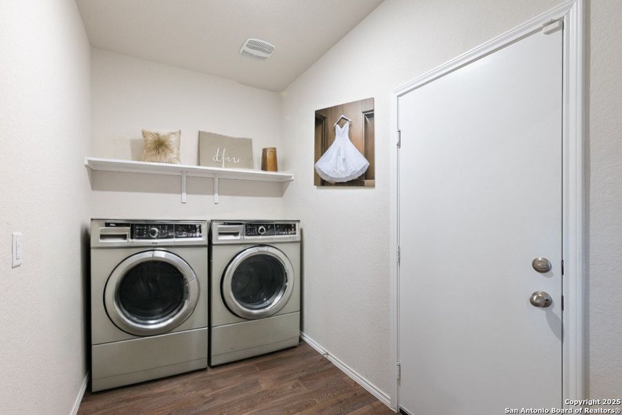 Furnished interior view inside a new home in , San Antonio (Image 6). Furnished interior view inside a new home in , San Antonio (Image 6).