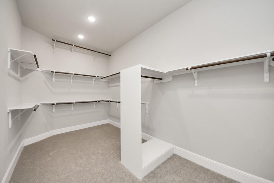 Spacious, unfurnished interior of a new home in Sienna 70', Missouri City (Image 23). Spacious, unfurnished interior of a new home in Sienna 70', Missouri City (Image 23).