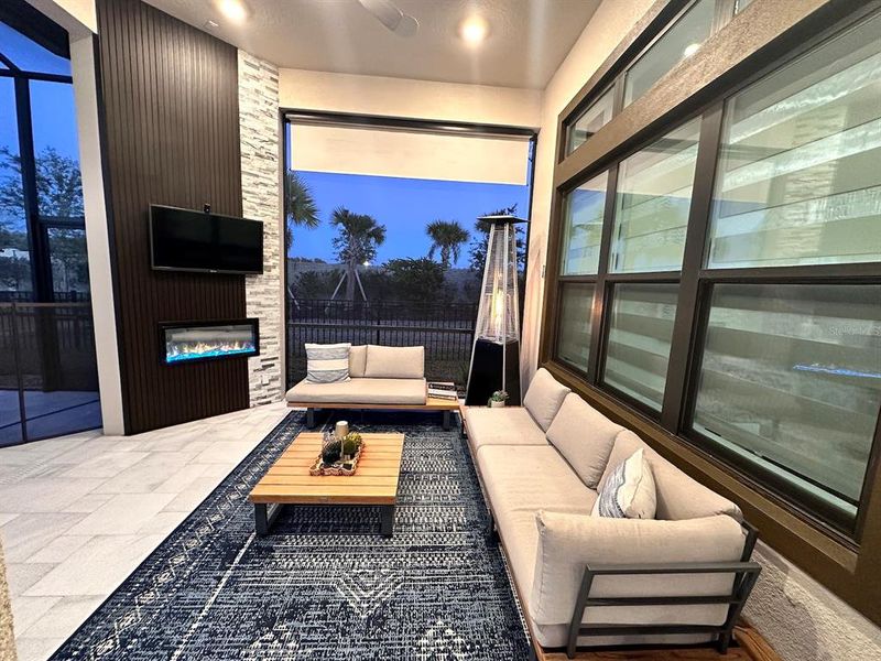 Exterior details and patio area of a home in , Wesley Chapel (Image 23).