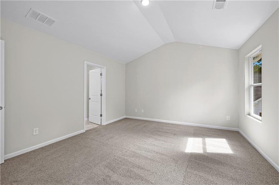 Spacious, unfurnished interior of a new home in , Villa Rica (Image 24).