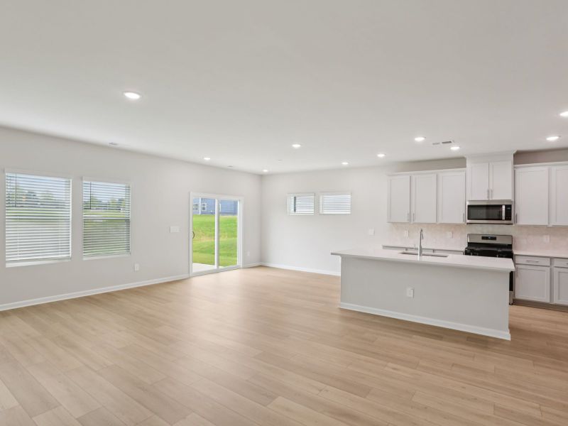 Spacious, unfurnished interior of a new home in River Glen, Angier (Image 10).