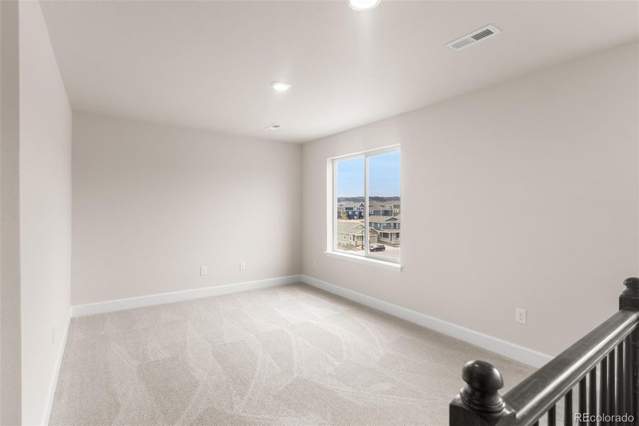 Spacious, unfurnished interior of a new home in , Castle Rock (Image 28).