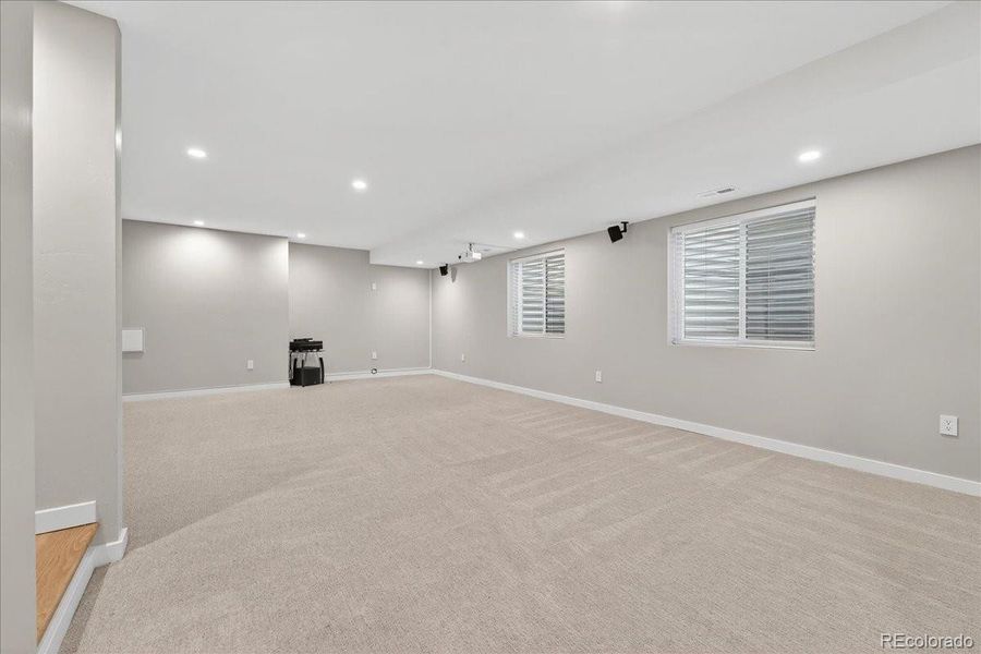 Spacious, unfurnished interior of a new home in , Denver (Image 21).