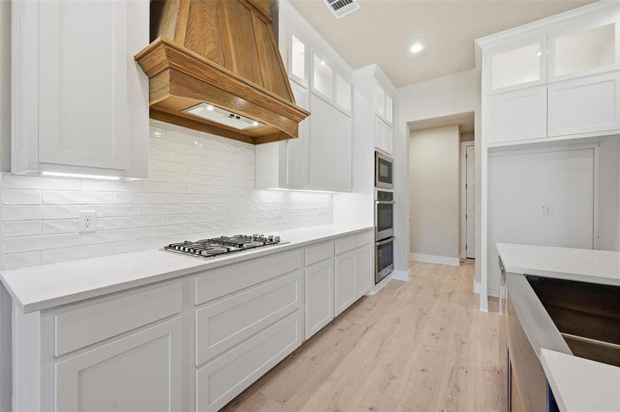 Furnished interior view inside a new home in Escondido Ranches, Poolville (Image 7).